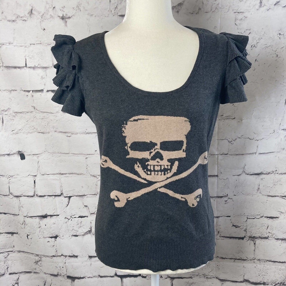 leola couture Sweater Women Size Medium Skull & crossbones Leola‎ Couture grey